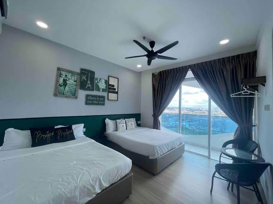 The Wave @2+1Br Seaview / 10Pax / 3 Balcony / 1Km Jonker Apartment Malacca 0*,  Malaysia