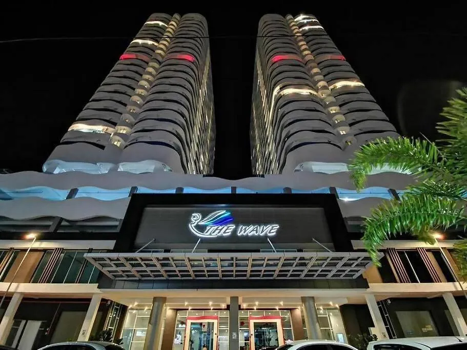 The Wave @2+1Br Seaview / 10Pax / 3 Balcony / 1Km Jonker Apartment Malacca