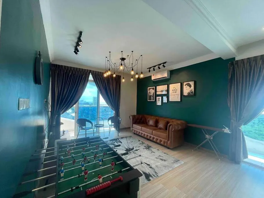 The Wave @2+1Br Seaview / 10Pax / 3 Balcony / 1Km Jonker Apartment Malacca Malaysia