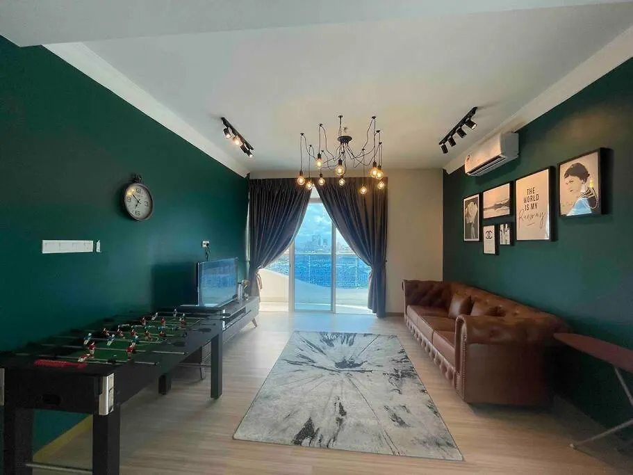 The Wave @2+1Br Seaview / 10Pax / 3 Balcony / 1Km Jonker Apartment Malacca