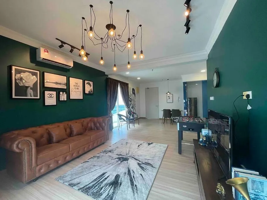 The Wave @2+1Br Seaview / 10Pax / 3 Balcony / 1Km Jonker location